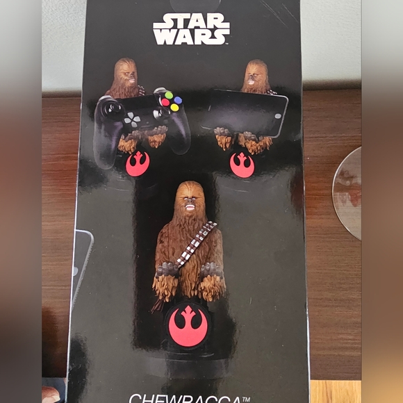 Cable Guys Chewbacca Device Holder. NEW - Picture 6 of 10